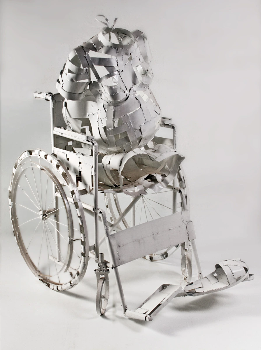 Il senso dell’ assenza 2009 ferro saldato smaltato 160x89x141cm collezione privata